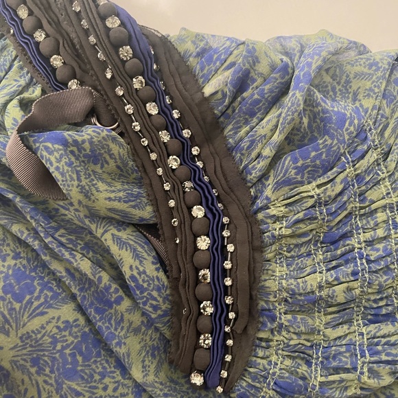 The Real Real: 3.1 Phillip Lim Sheer V neck blouse with embellishments Sz 4 - Picture 15 of 16